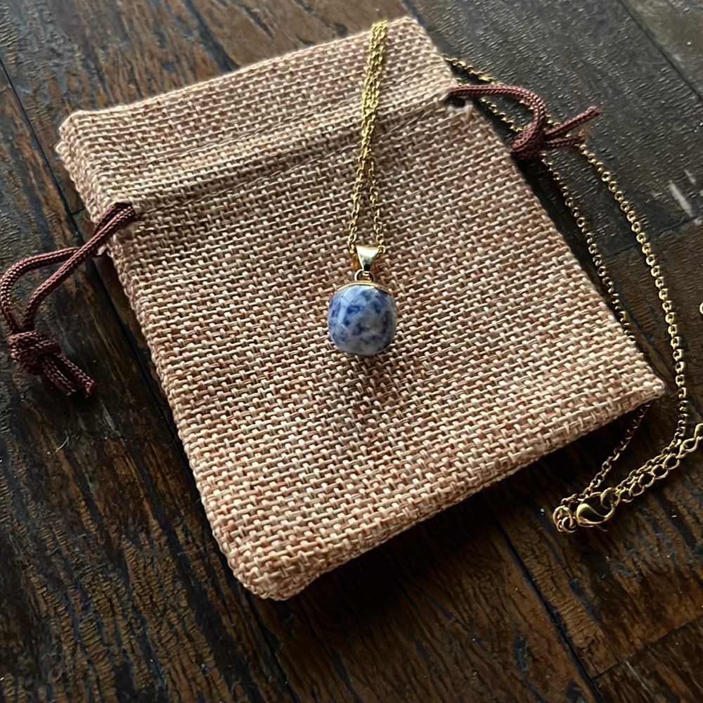 Sodalite Necklace | Minimalist Crystal Necklace | Sodalite Pendant